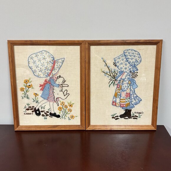 Pair of Vintage Framed Holly Hobbie Needlepoint Handmade Wall Decor Hugging Cat - Picture 13 of 13